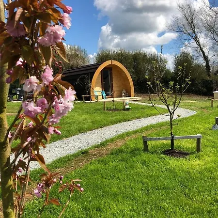 Clonakilty Accommodation Lodge