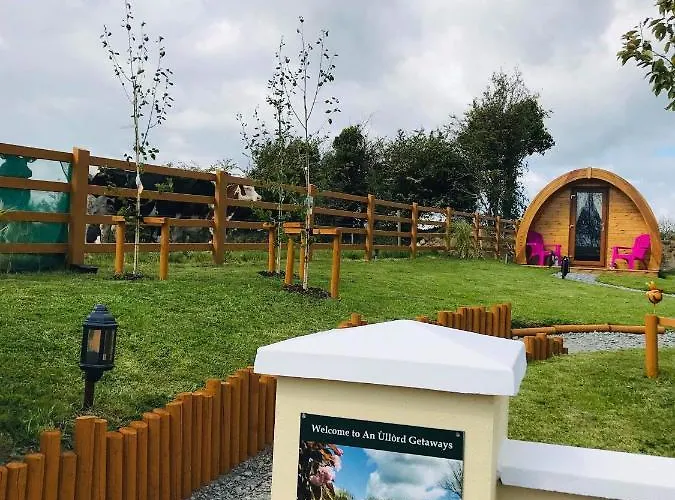 Clonakilty Accommodation An Úllórd Getways Lodge *