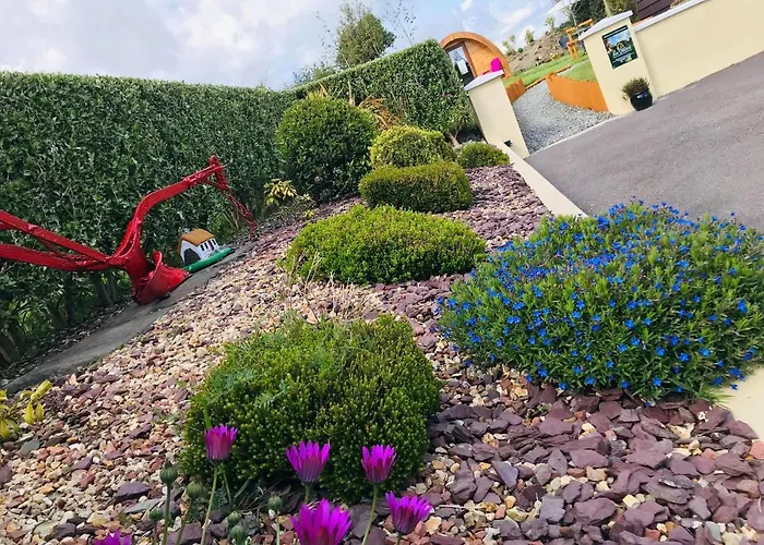 Clonakilty Accommodation Lodge *