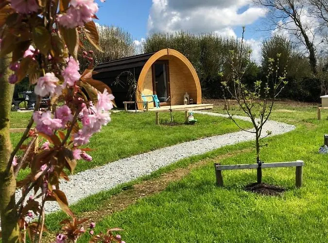 Clonakilty Accommodation An Úllórd Getways Lodge